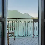 Lavarell House - View By Rent Apartment *