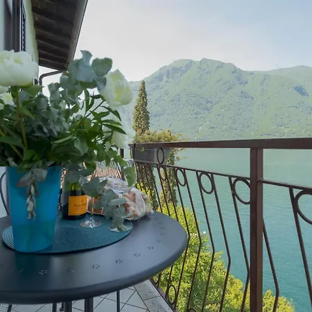 Lavarell House - View By Rent Apartment *