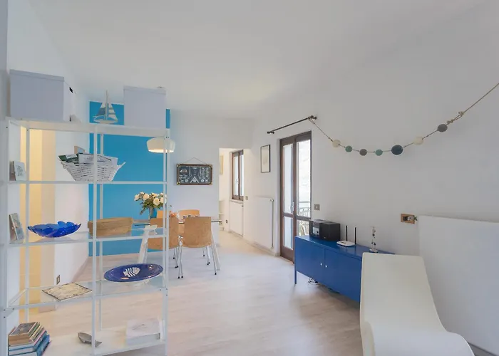 Lavarell House - View By Rent Διαμέρισμα Nesso