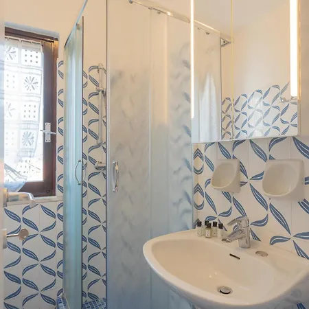 Lavarell House - View By Rent Apartamento Nesso
